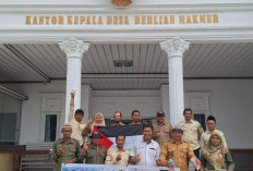 Antisipasi Musim Pancaroba, Kelurahan Berlian Makmur Salurkan Bantuan Beras Gratis Hingga 100 Kilo Lebih, Langsung Cek ke Kantor Desa